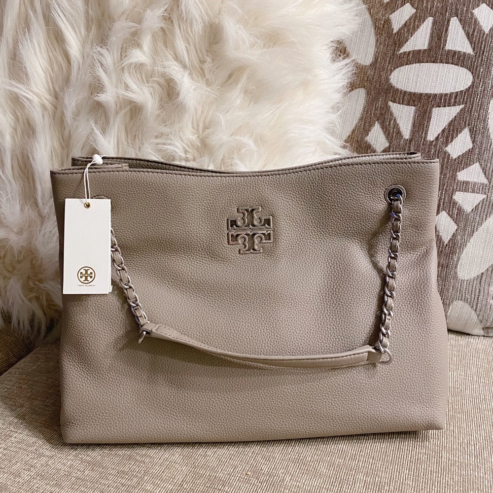 ▫️NEW▫️ Tory Burch Britten Triple Compartment Tote - Picture 2 of 5